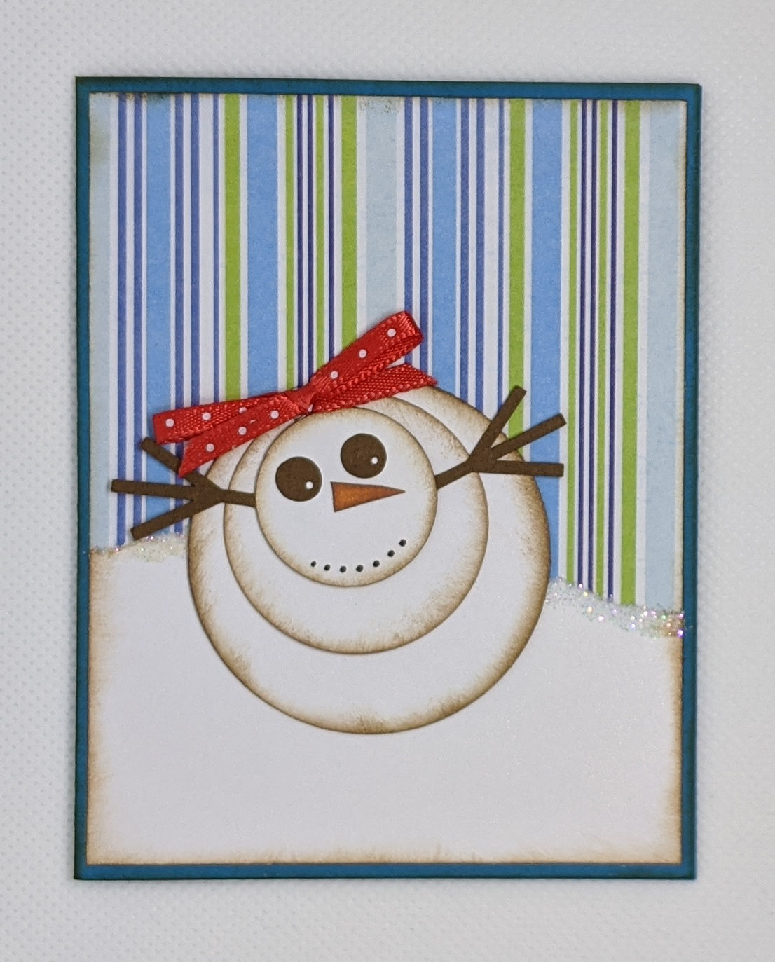 Bonhomme de neige et motifs variés à plat